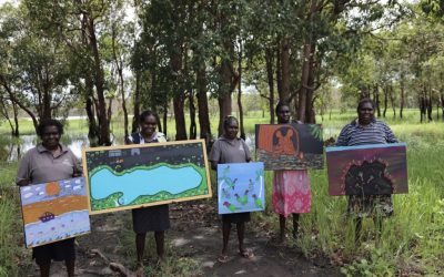 Aurukun’s Wik and Kugu artists learn new techniques
